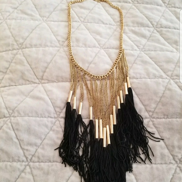 Jewelry - Statement necklace
